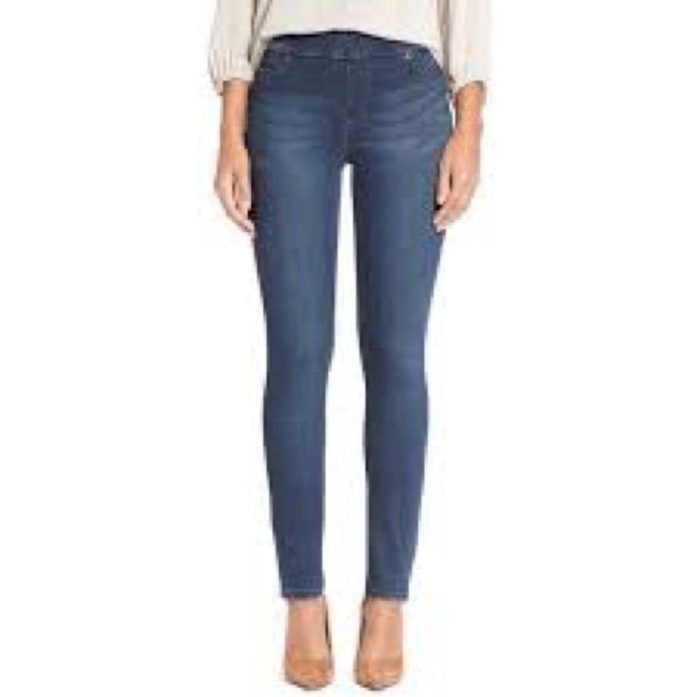 Liverpool pull on denim jeggings size 6. Excellent quality